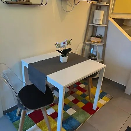 Penthouse Alps 公寓 *